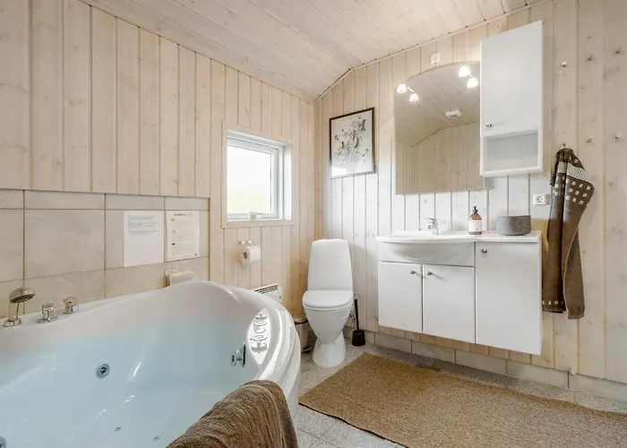 Ferienhaus Four-bedroom In *